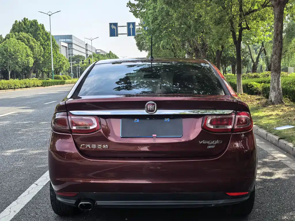 Viaggio 1.4 T Auto Joy