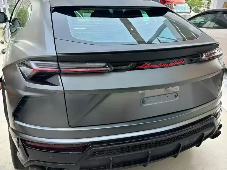 Lamborghini Urus 4.0 T V8
