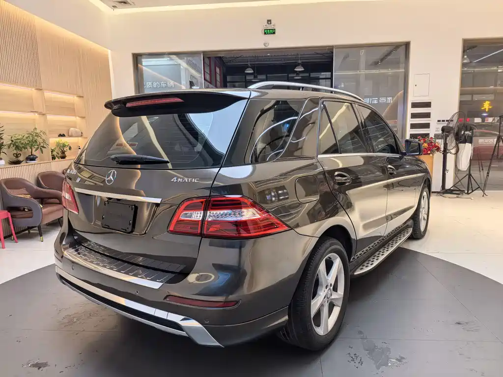 Mercedes-Benz M-Class ML 400 4 MATIC Dynamic