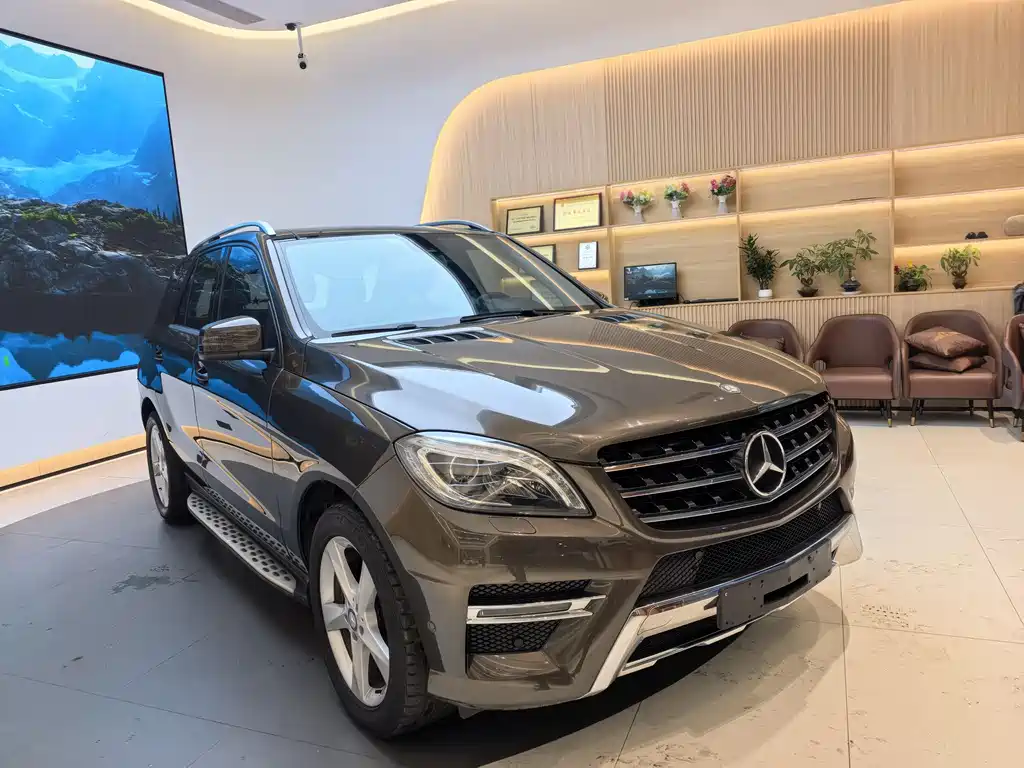 Mercedes-Benz M-Class ML 400 4 MATIC Dynamic