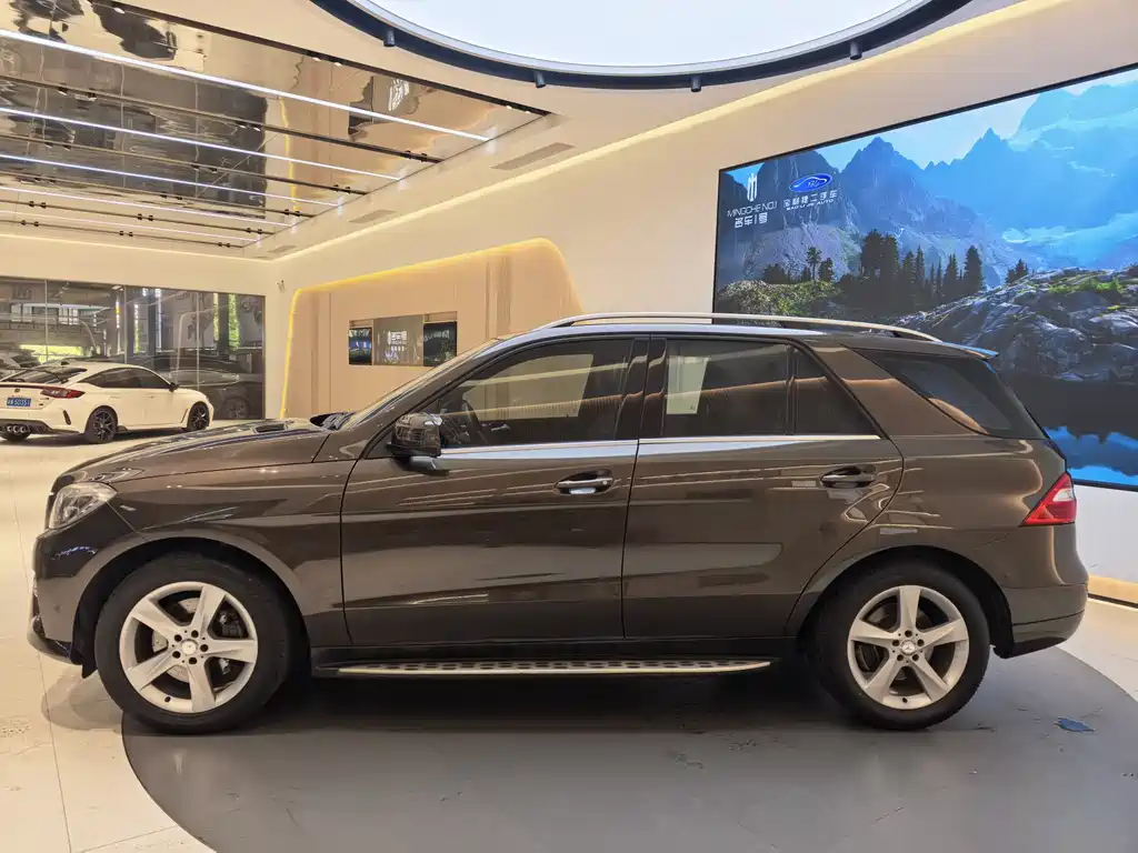 Mercedes-Benz M-Class ML 400 4 MATIC Dynamic