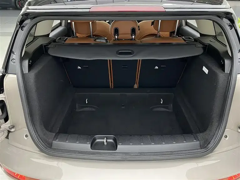 MINI CLUBMAN Facelift 1.5 T COOPER Connoisseur