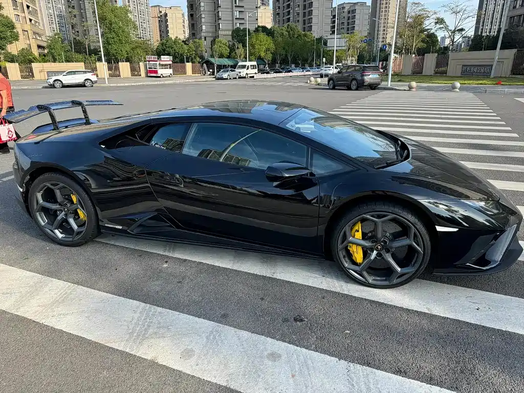 Huracán Huracán EVO RWD