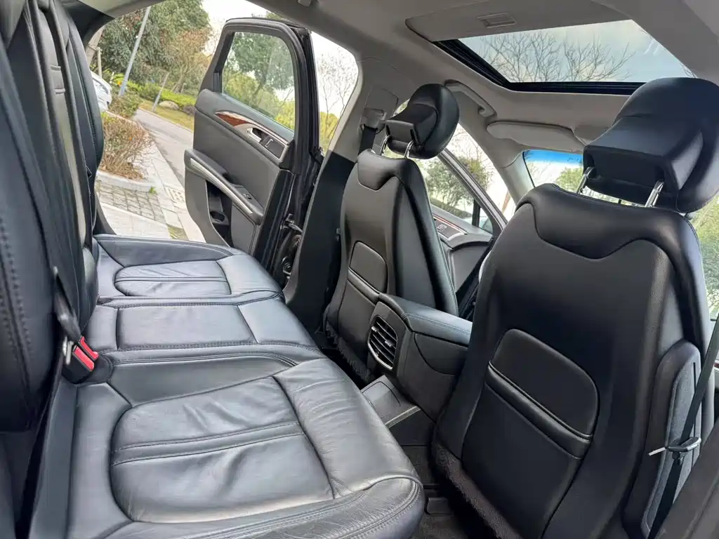 Lincoln MKZ 2.0 T Premium