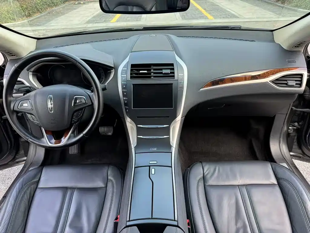 Lincoln MKZ 2.0 T Premium
