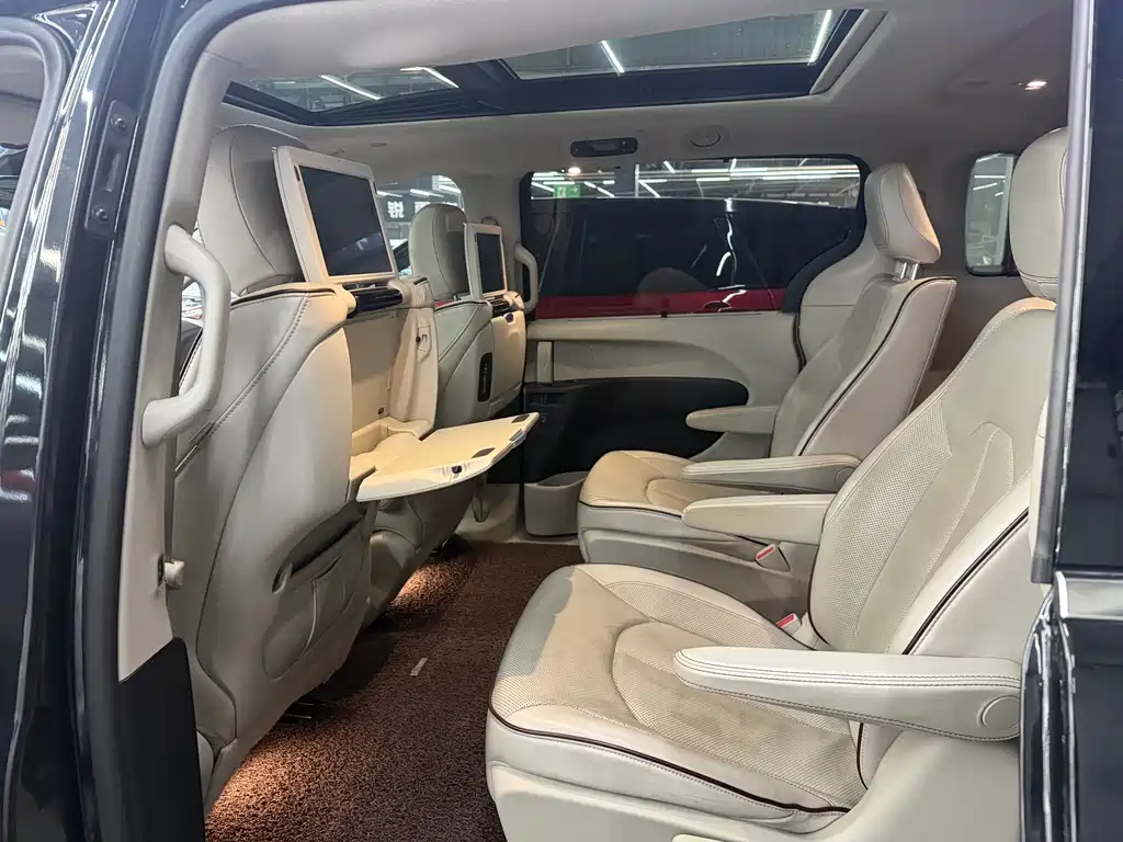 Pacifica (Import) 3.6 L Premium