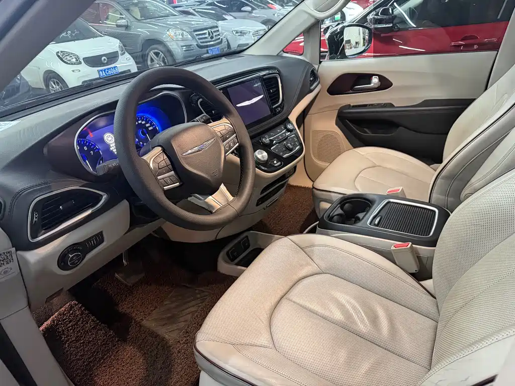 Pacifica (Import) 3.6 L Premium