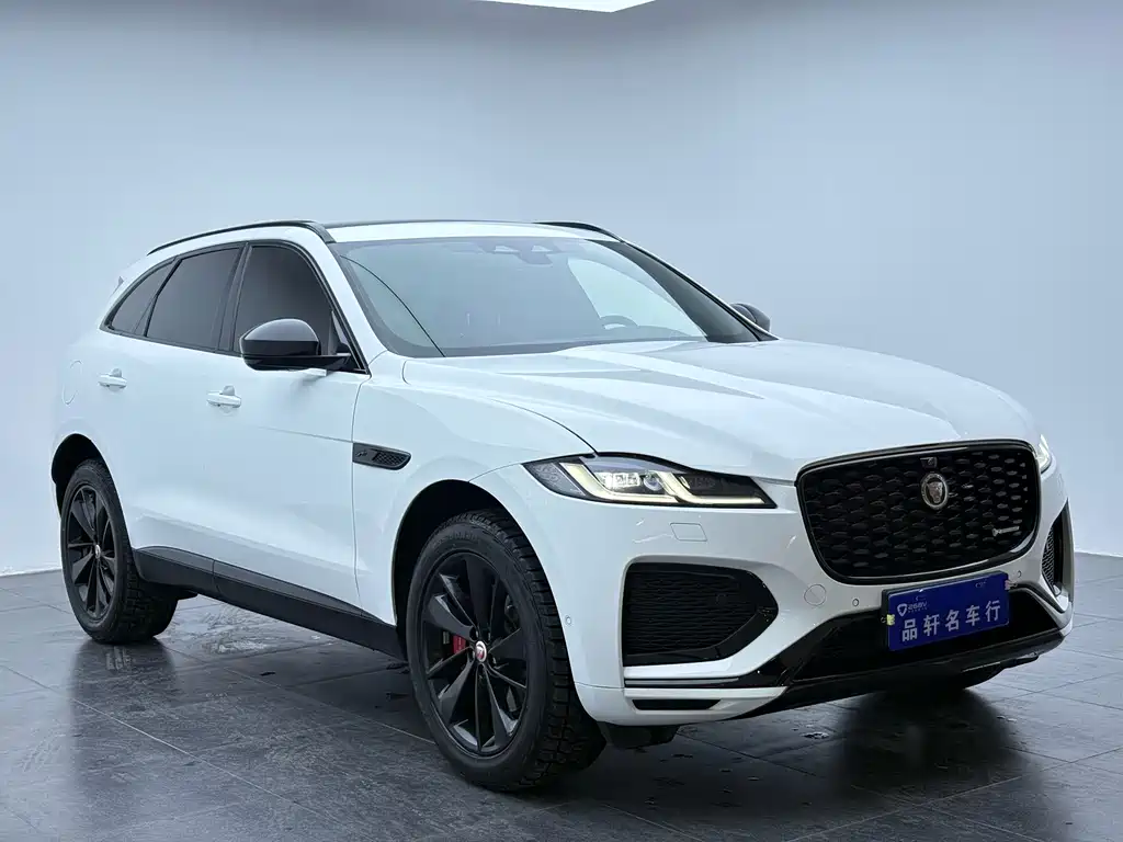 Jaguar F-PACE P250 R-Dynamic BLACK