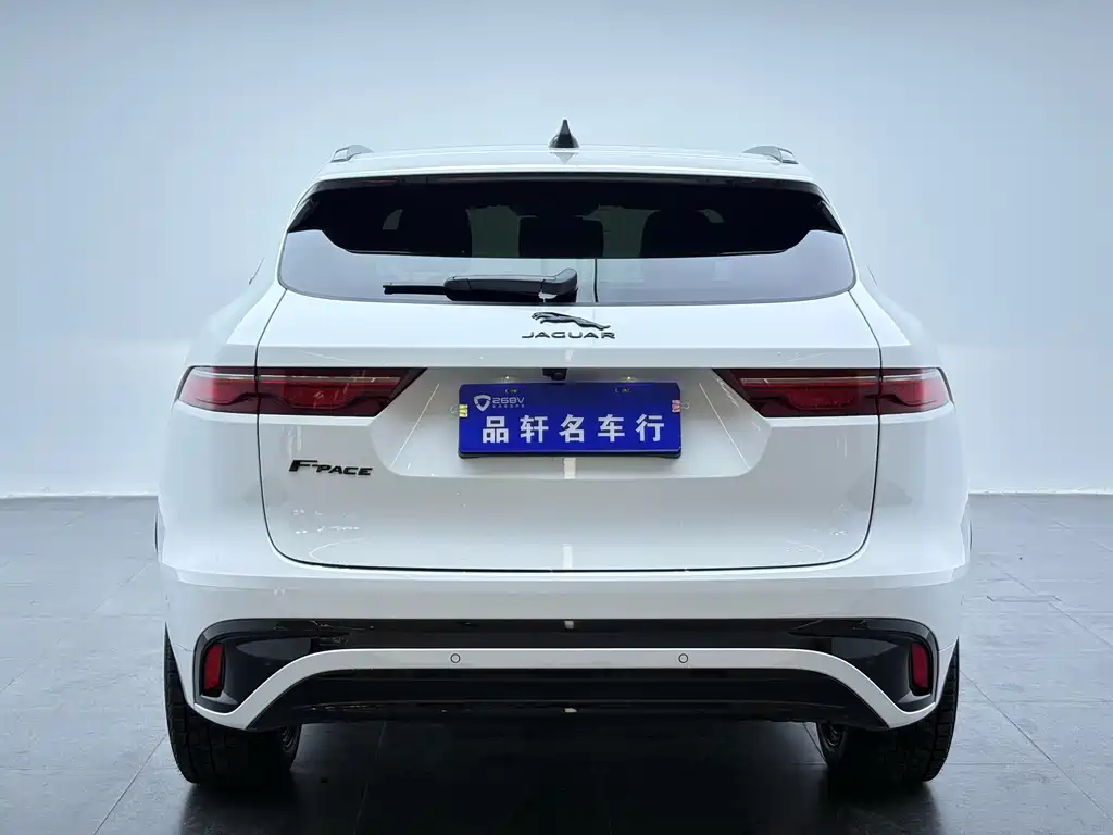 Jaguar F-PACE P250 R-Dynamic BLACK
