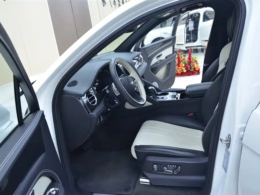 Bentayga PHEV 3.0 T PHEV