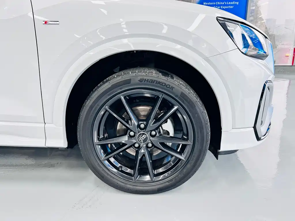 Audi Q2 L 35 TFSI Progressive Dynamic