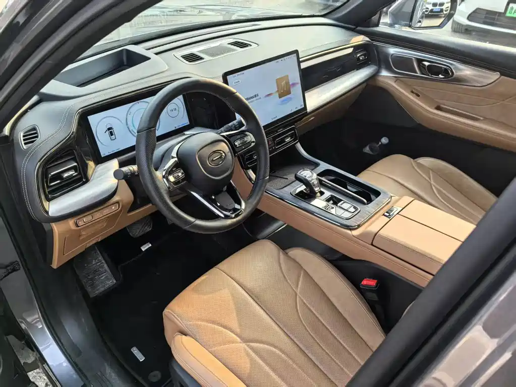 Trumpchi ES9 PHEV 143 km Touring Max