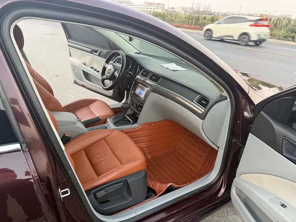 Superb 1.4 TSI DSG Grace