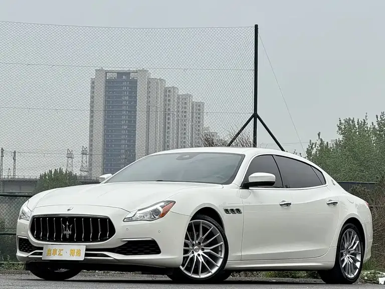 Maserati Quattroporte 3.0 T Standard