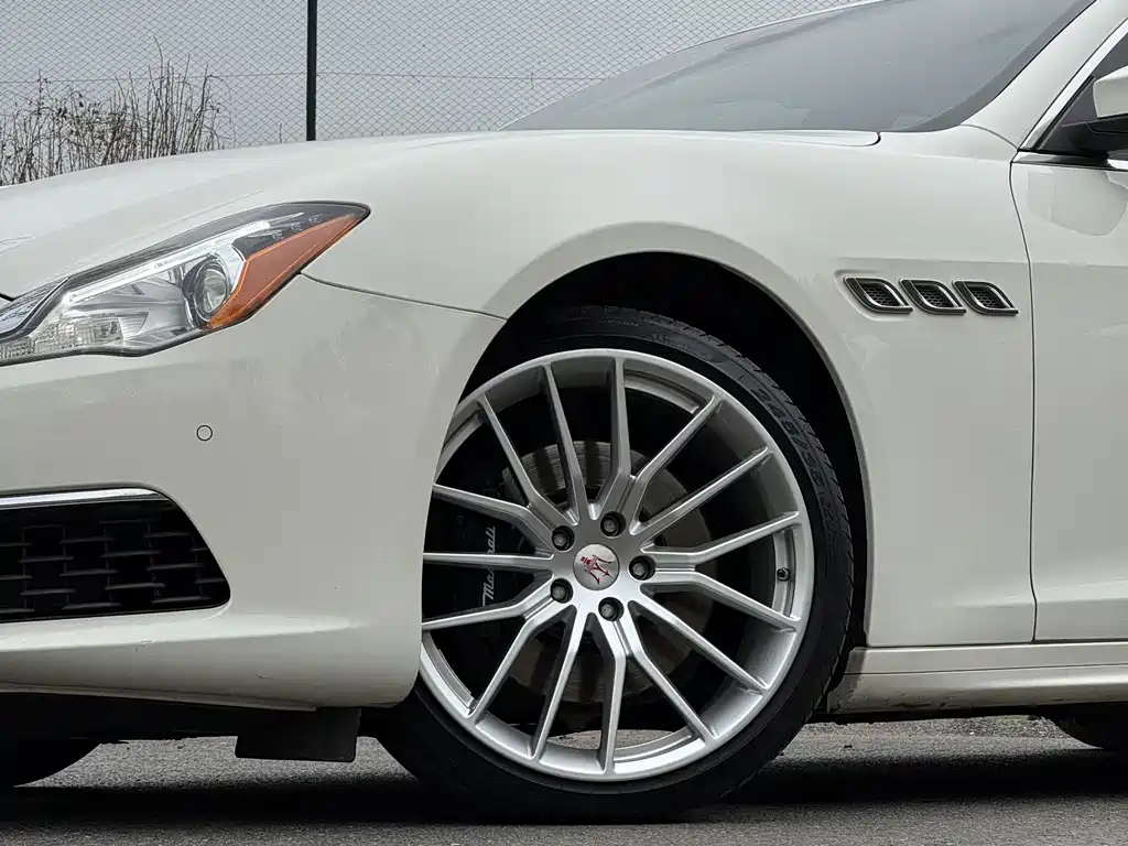 Quattroporte 3.0 T Standard