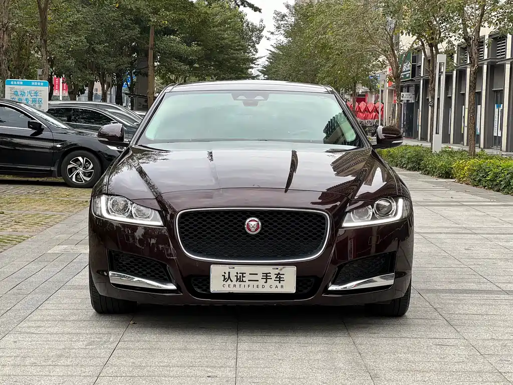 Jaguar XFL XFL 2.0 T 200 PS Elegance