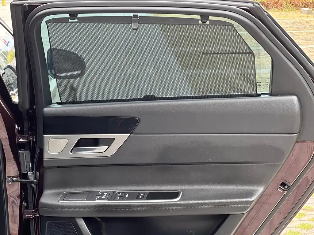 Jaguar XFL XFL 2.0 T 200 PS Elegance