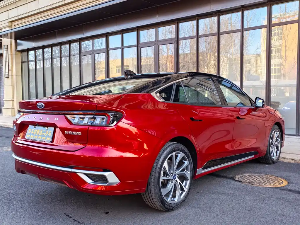 Mondeo 2.0 T EcoBoost Supreme