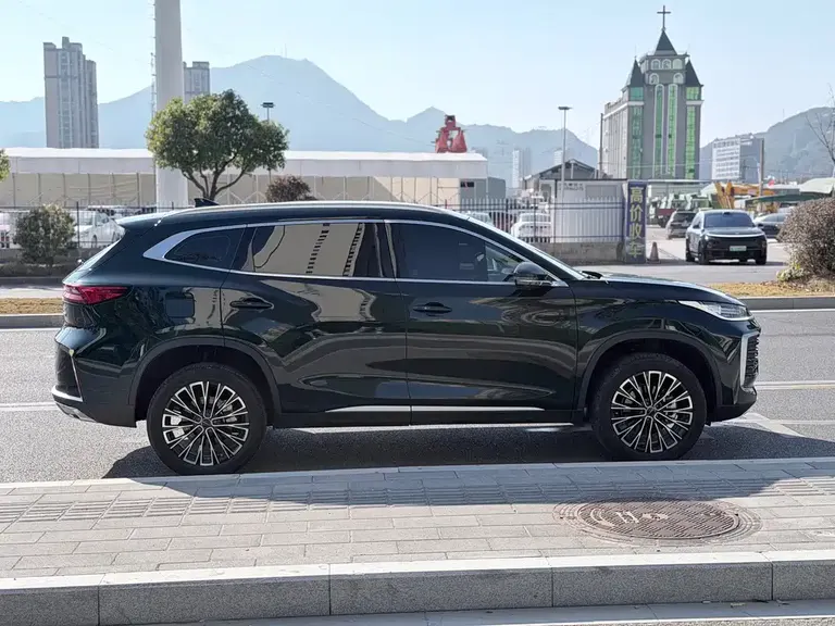 Exeed Lingyun 300 T 2 WD King