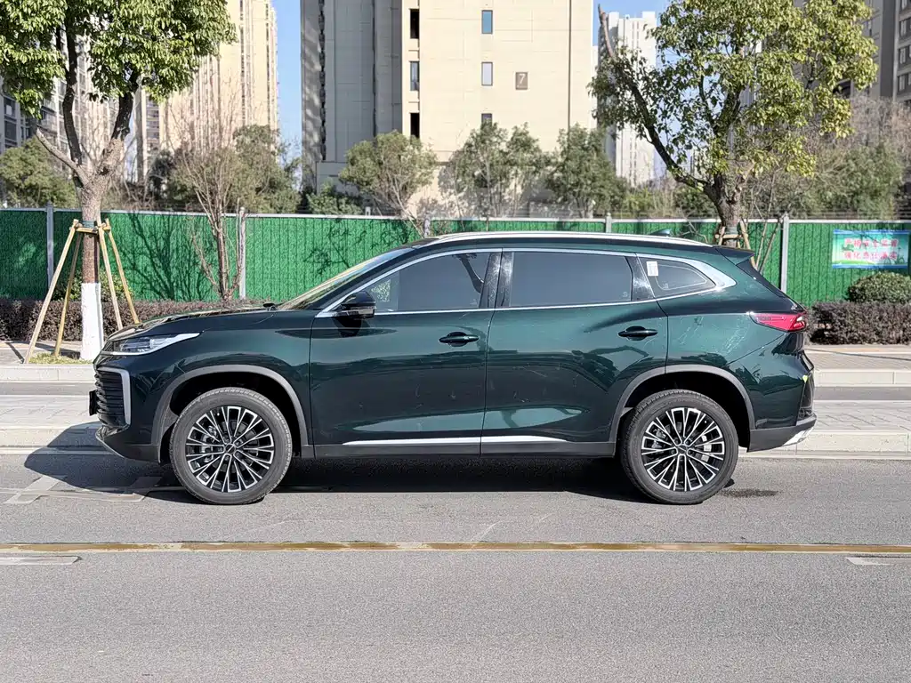 Exeed Lingyun 300 T 2 WD King