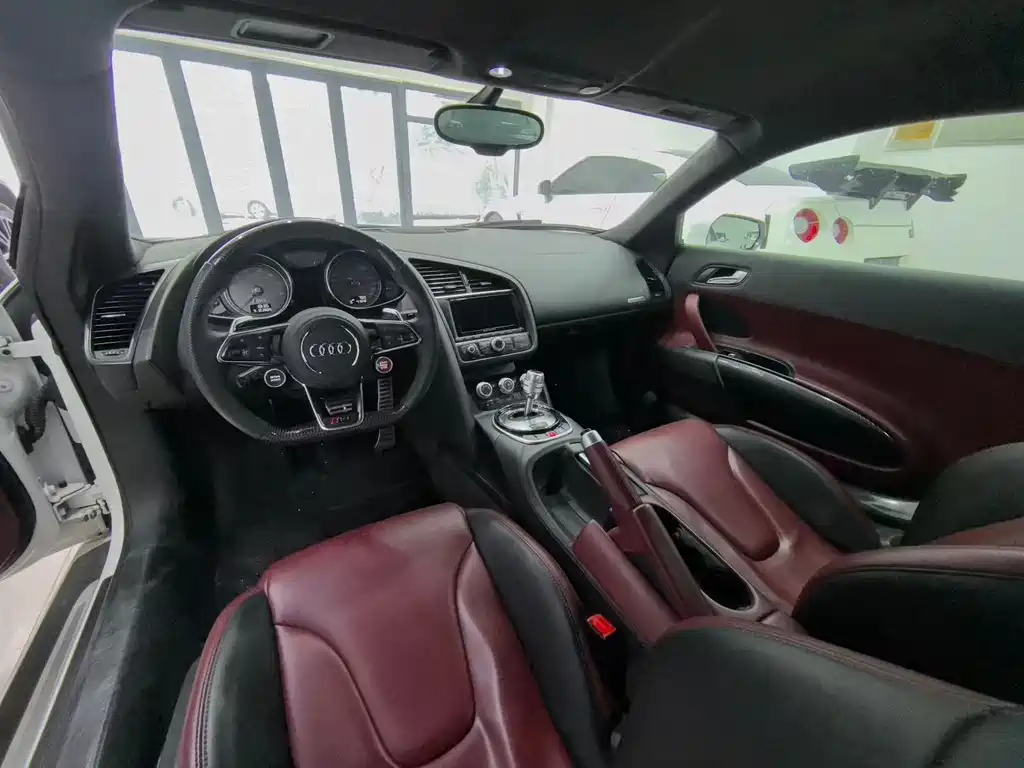 Audi R8 4.2 FSI quattro