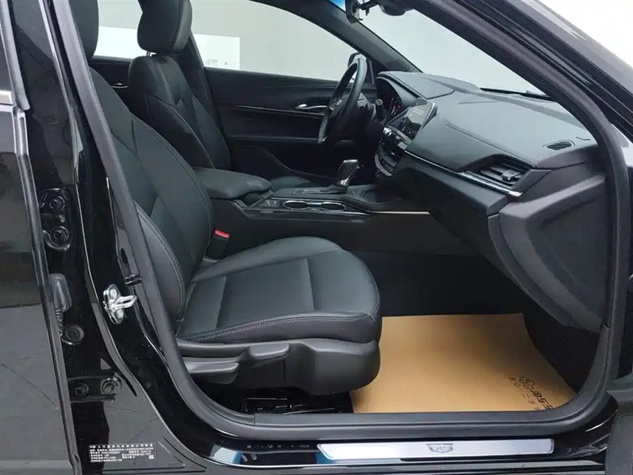 Cadillac CT4 25 T Style