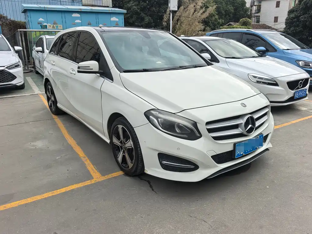 Mercedes-Benz B-Class B 200 Fashion