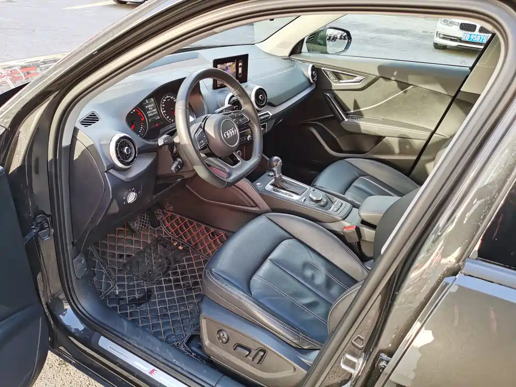 Audi Q2 L 35 TFSI Fashion Dynamic