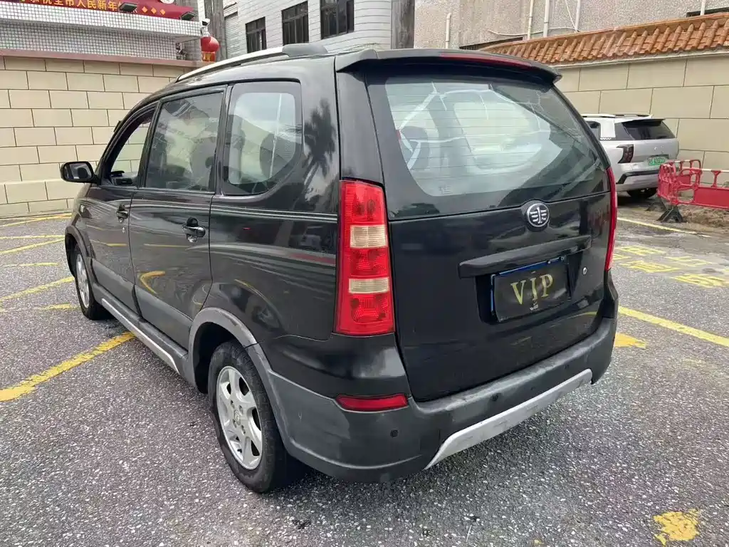 Senya S80 1.5 L Manual 7-seat Urban Elite