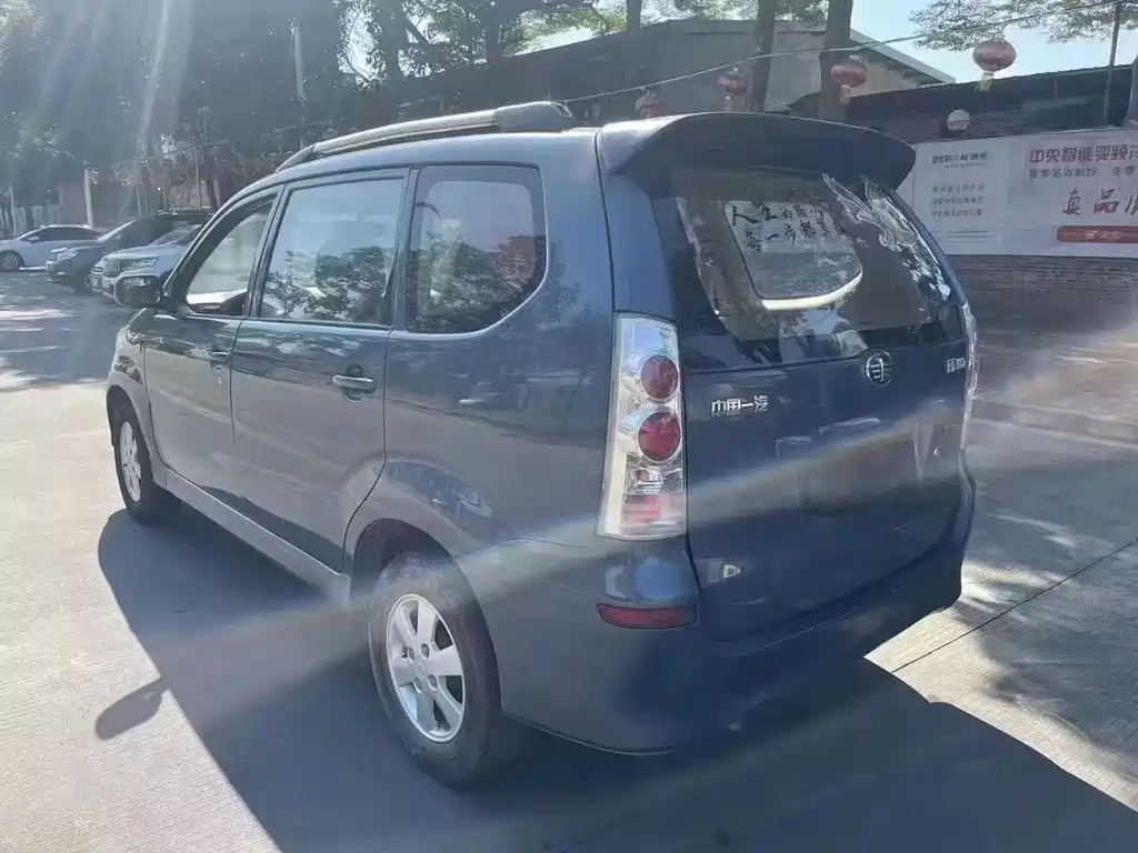 Senya M80 1.3 L Manual 5-seat