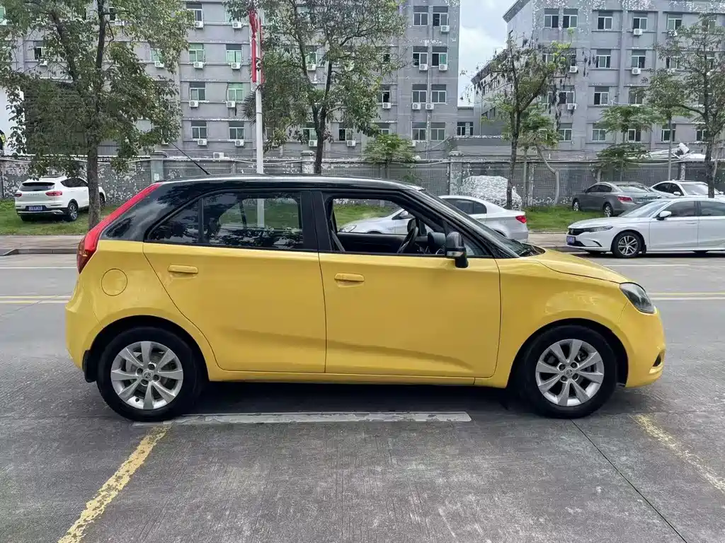 MG 3 1.5 L AMT Elite