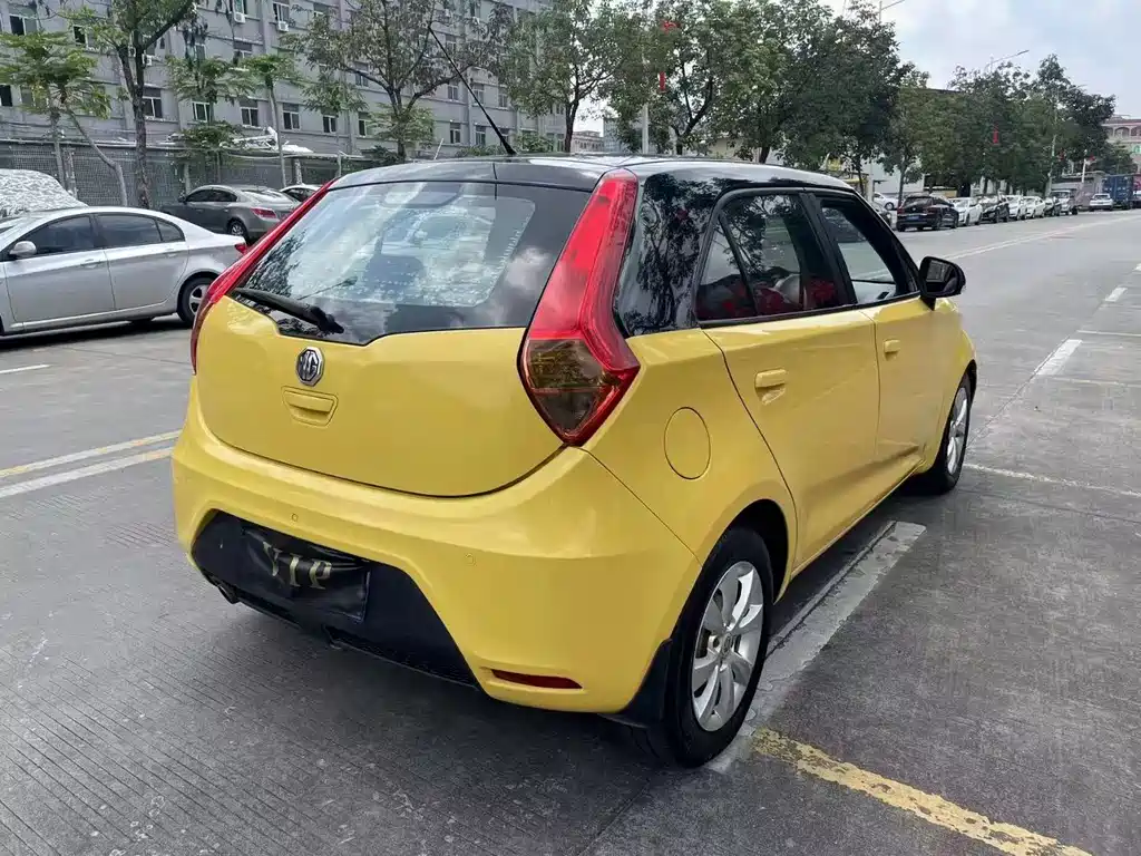MG 3 1.5 L AMT Elite