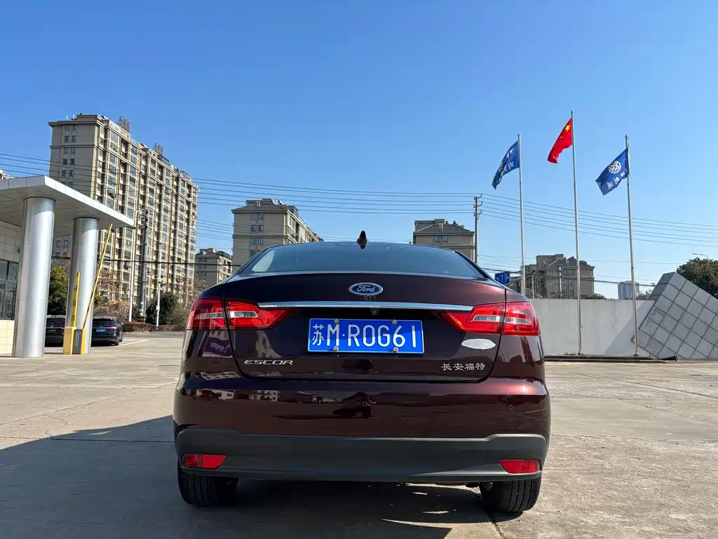 Escort Facelift 1.5 L Auto Joy CN-V