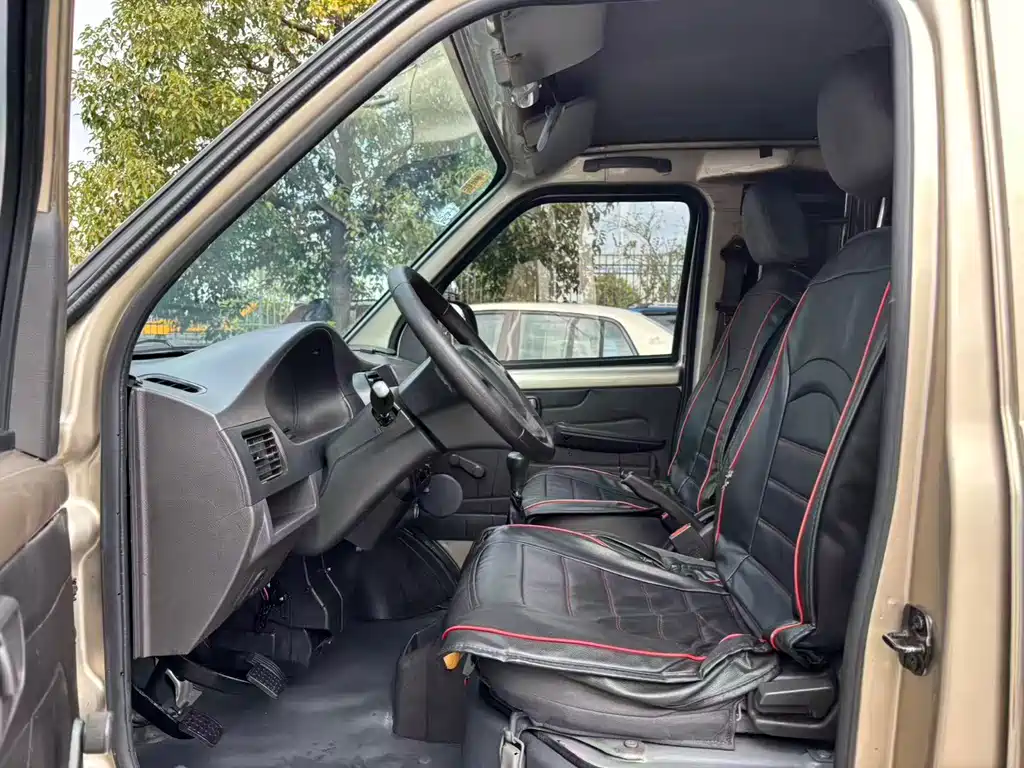 Wuling Rongguang 1.5 L Extended Basic Panel2-seatL3 C