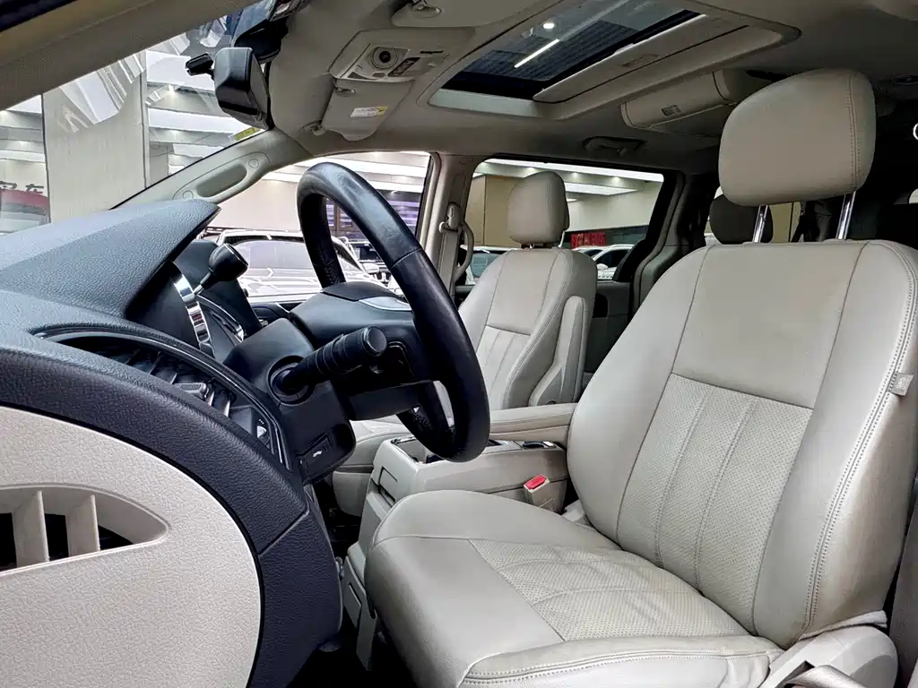 Pacifica (Import) 3.6 L Comfort