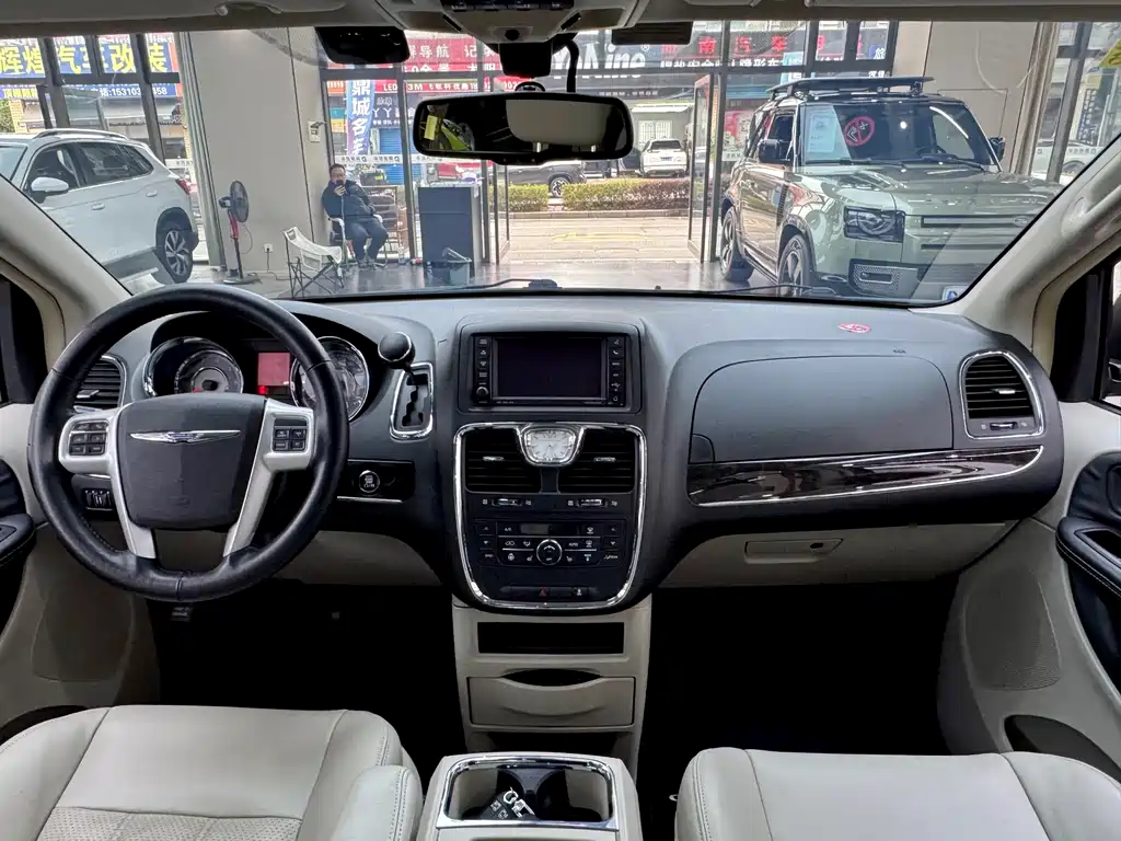 Pacifica (Import) 3.6 L Comfort