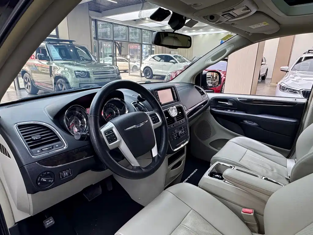 Pacifica (Import) 3.6 L Comfort