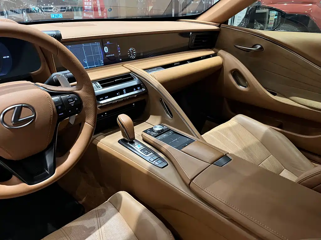 Lexus LC 500 h CN-V