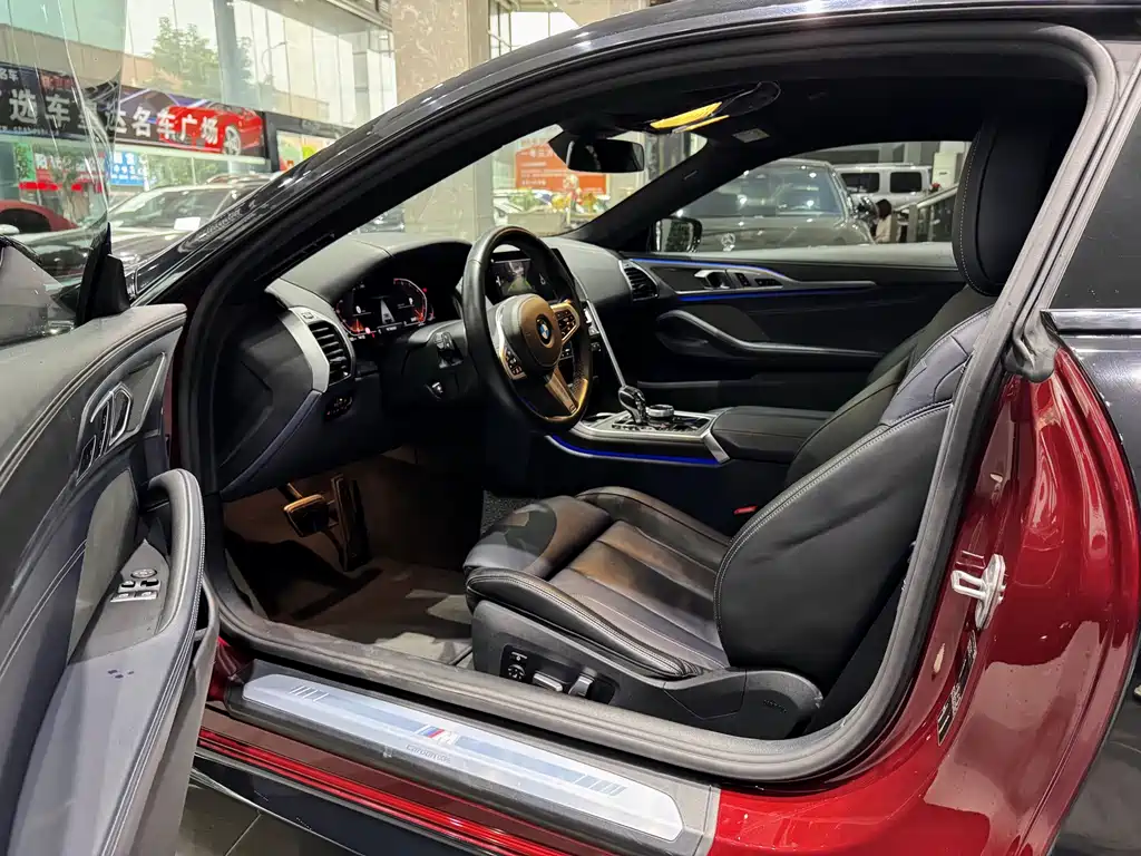BMW 8 Series 840 i 2-door Coupe M Sport Package