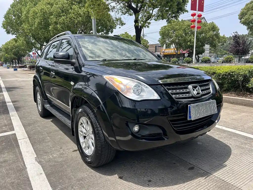 Yusheng S350 2.4 T Manual 2 WD Diesel Luxury 5-seat