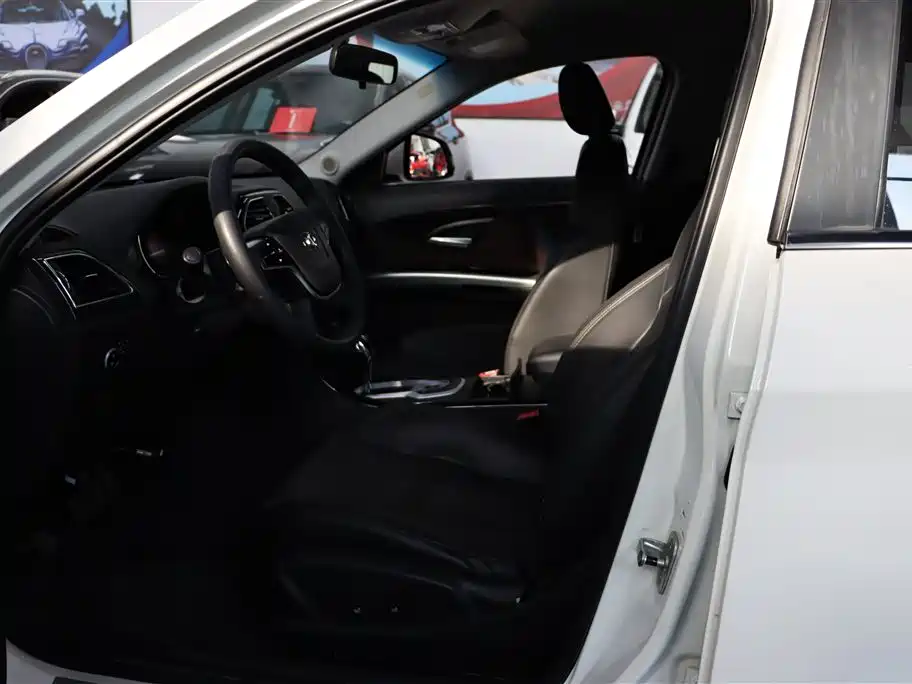 Senova D70 Performance 1.8 T Comfort