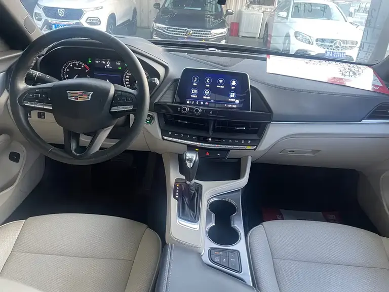 Cadillac CT4 25 T Luxury