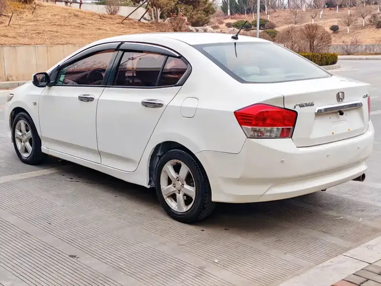 Honda City Classic 1.5 L Auto Elite Taste Premium
