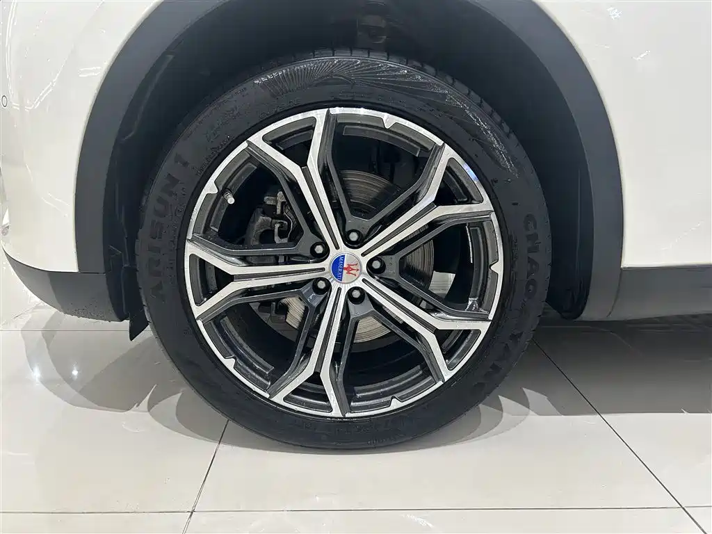 Levante 3.0 T Classic