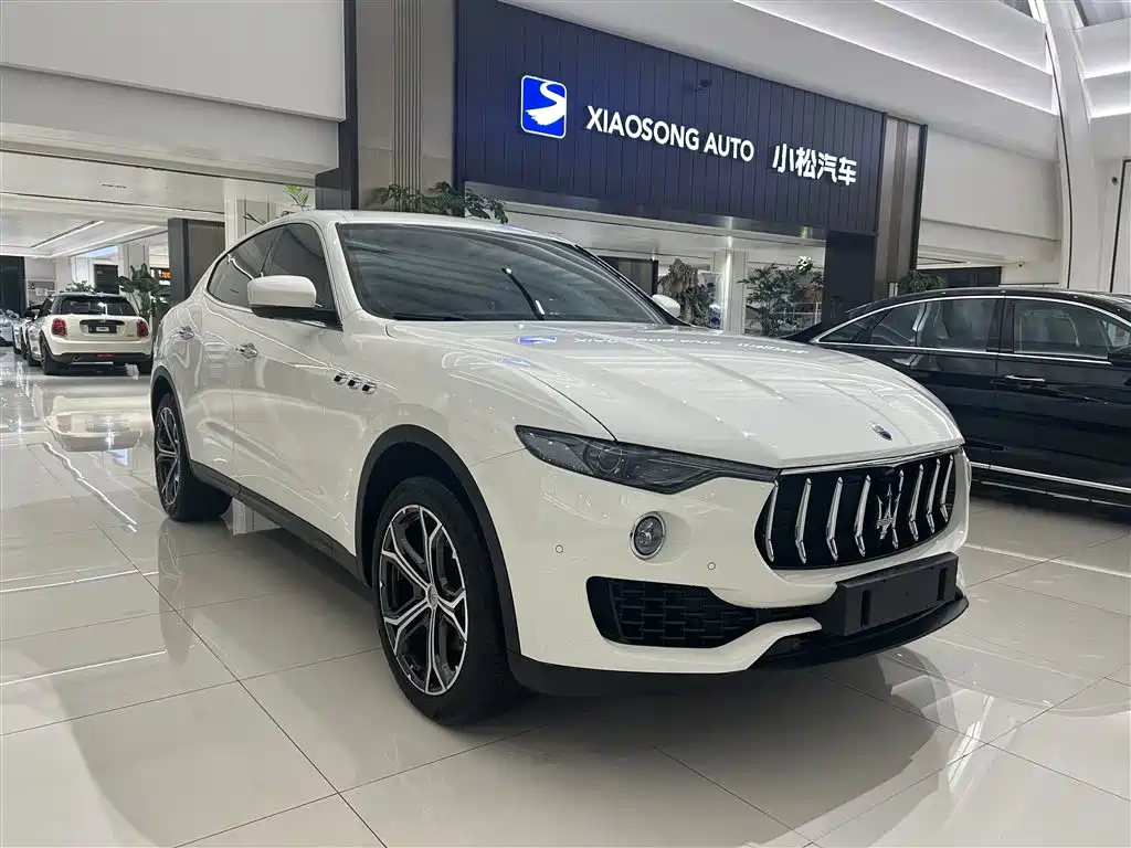 Levante 3.0 T Classic