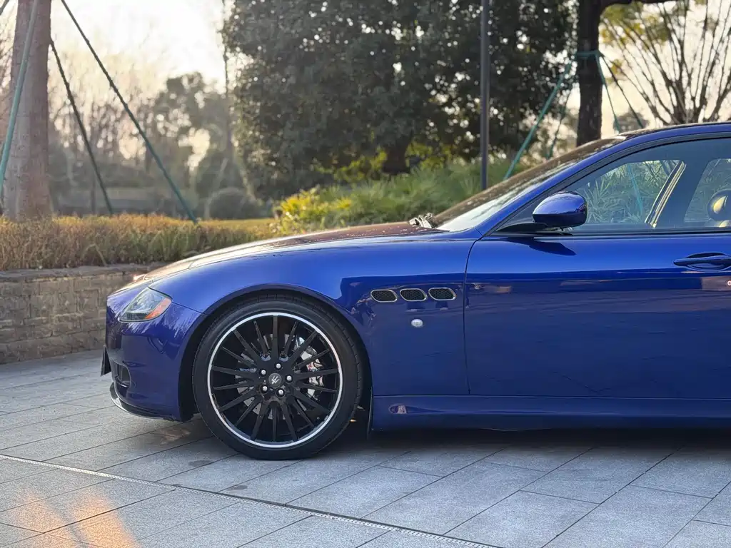Quattroporte 4.7 L Global Honor