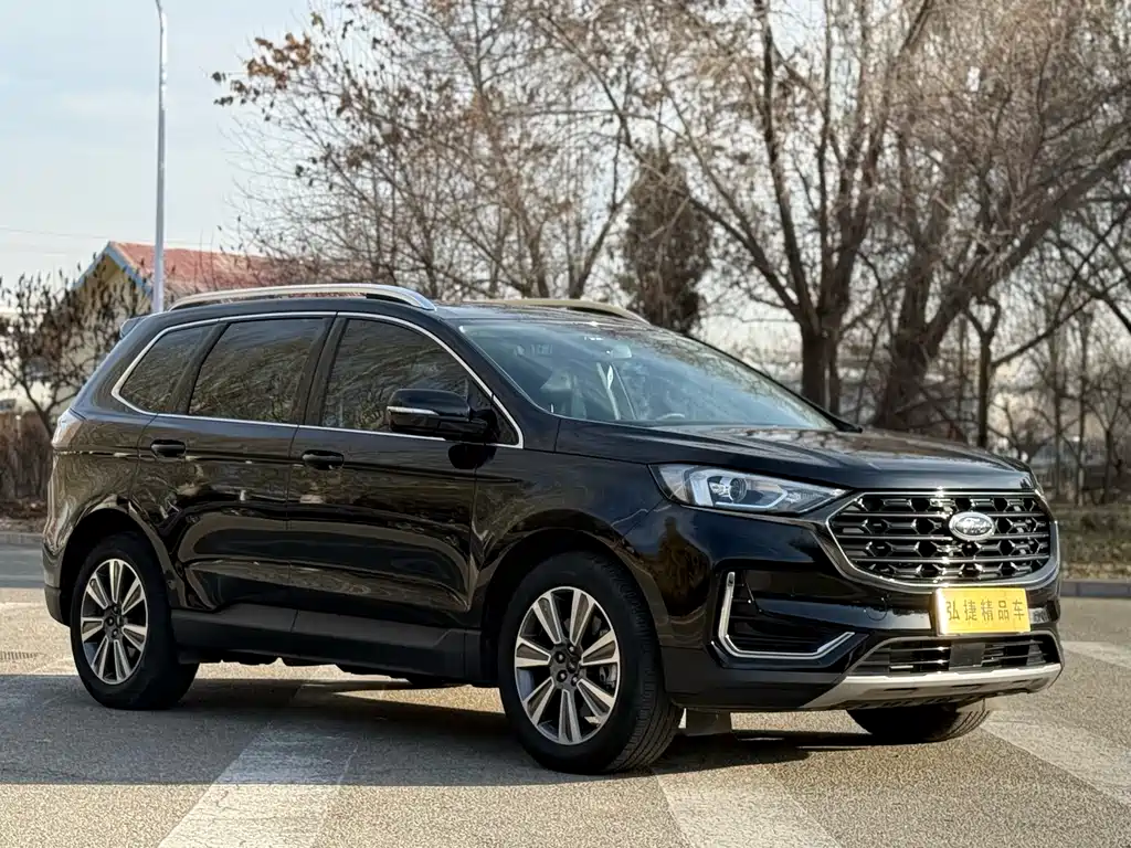 Edge PLUS EcoBoost 245 2 WD Platinum Sharp 5-seat