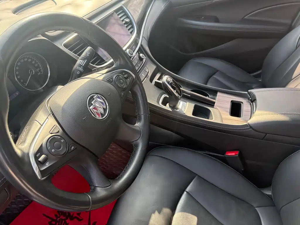 LaCrosse 652 T Luxury