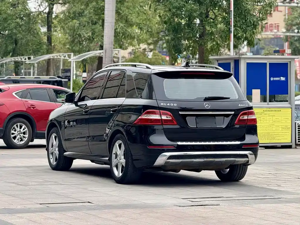 Mercedes-Benz M-Class ML 400 4 MATIC Dynamic