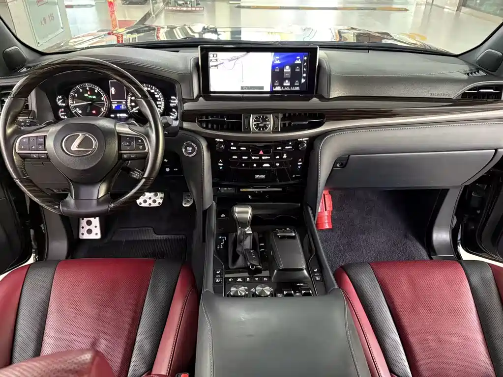 Lexus LX 570 Peak Special Edition